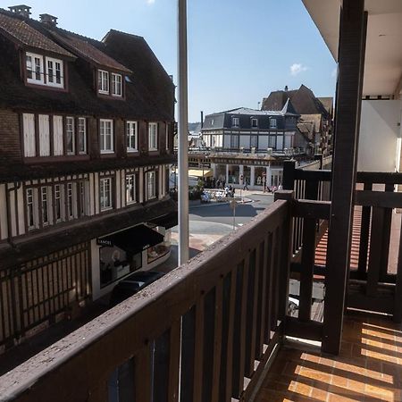 Appartement Castel Saint Clair à Deauville Extérieur photo
